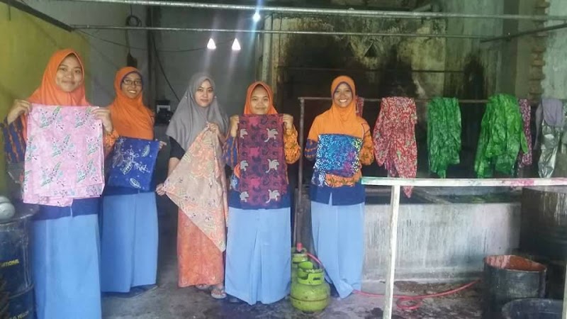 Toko Batik (2) terbaik di Kab. Lumajang