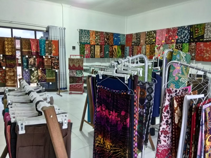 Toko Batik (2) terbaik di Kab. Pacitan