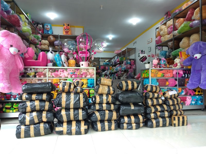 Toko Boneka (2) terbaik di Kab. Cilacap