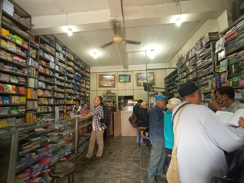 Toko Buku (2) terbaik di Kota Bandung