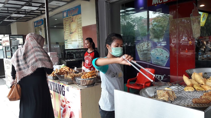 Toko Donat (1) terbaik di Kota Makassar