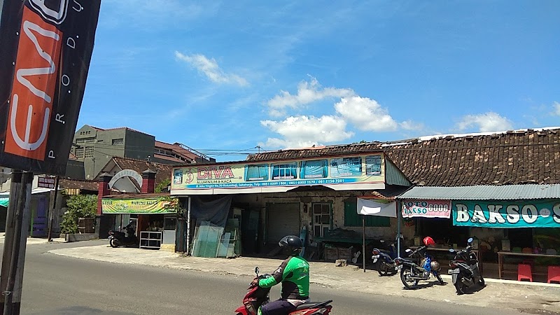 Toko Kaca (1) terbaik di Kota Surakarta