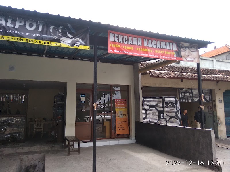 Toko Kacamata (2) terbaik di Bali