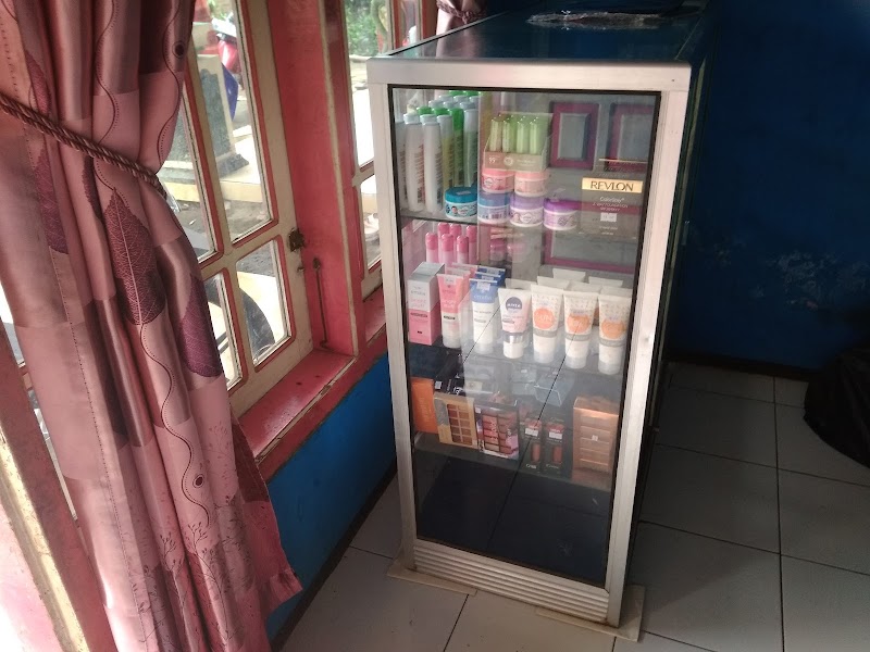 Toko Kosmetik (2) terbaik di Kab. Malang