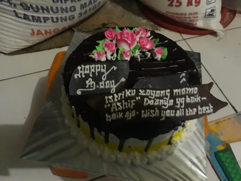 Toko Kue (2) terbaik di Kab. Karawang