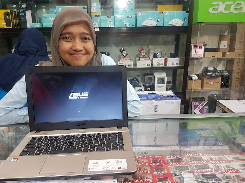 Toko Laptop (2) terbaik di Kota Probolinggo