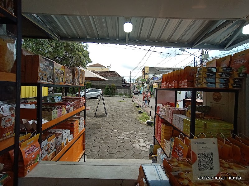 Toko Oleh Oleh (2) terbaik di Kota Yogyakarta