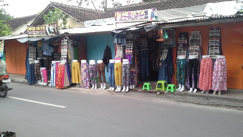 Toko Pakaian (1) terbaik di Kota Surakarta