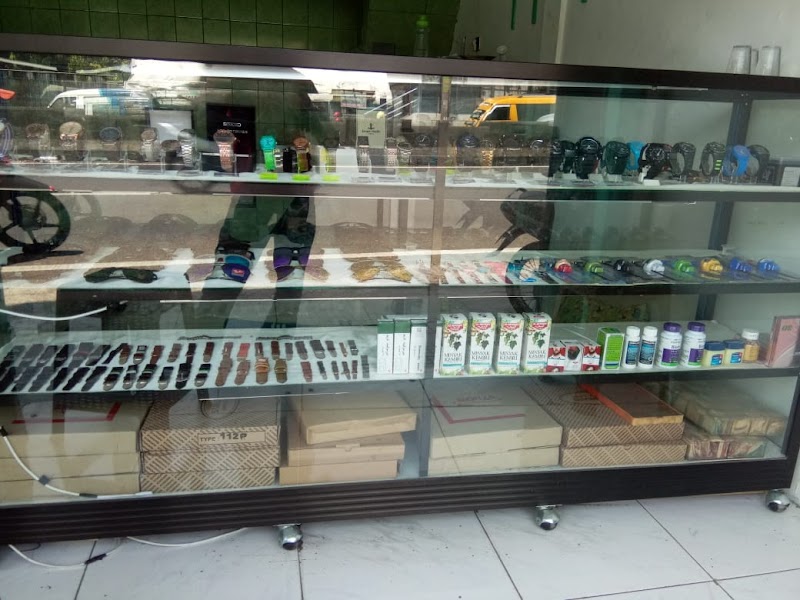 Toko Parfum (2) terbaik di Kota Surakarta