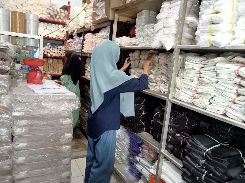 Toko Plastik (2) terbaik di Kota Malang