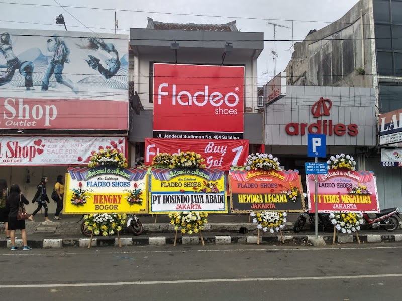 Toko Sepatu (2) terbaik di Kota Salatiga