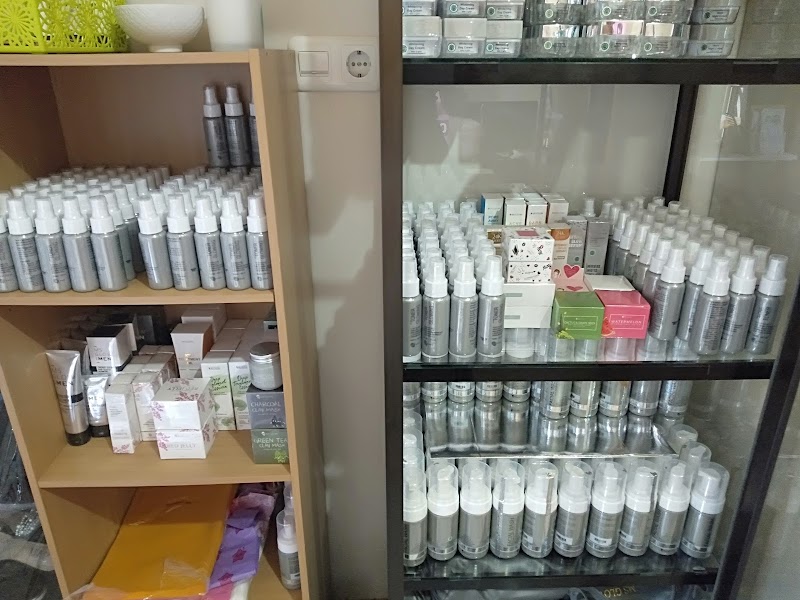 Toko Skincare (2) terbaik di Kota Batu