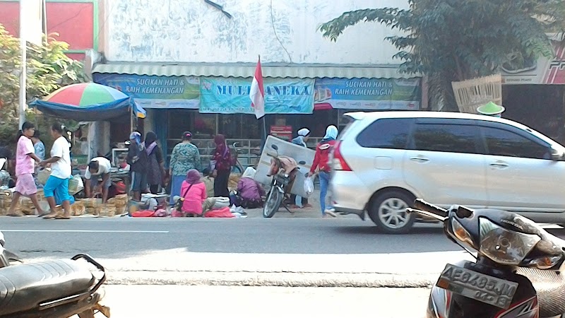 Toko Snack Kiloan (1) terbaik di Kab. Ngawi