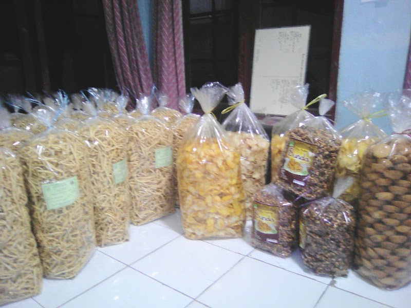 Toko Snack Kiloan (1) terbaik di Kota Banjar