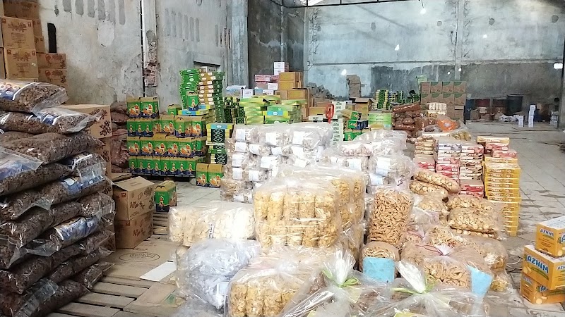 Toko Snack Kiloan (2) terbaik di Kota Blitar