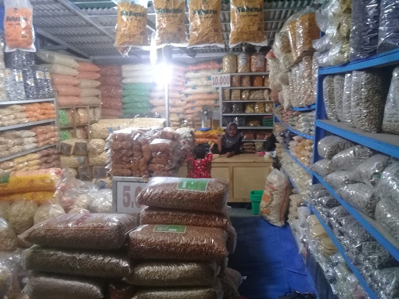 Toko Snack Kiloan (2) terbaik di Kota Depok