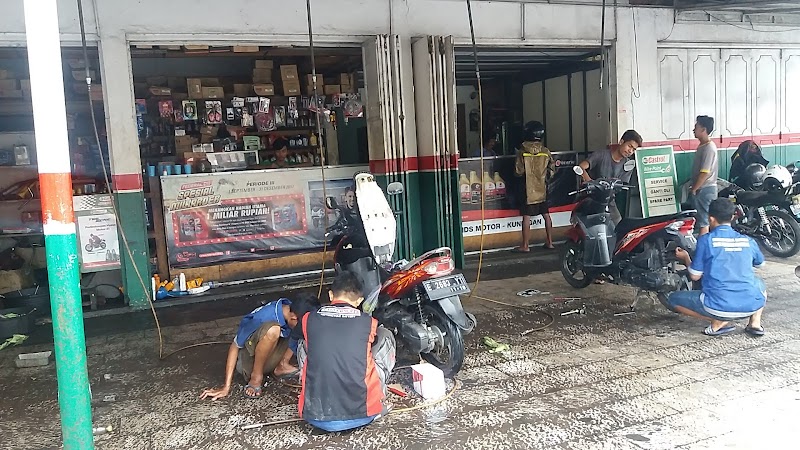 Toko Sparepart Mobil (2) terbaik di Kab. Kuningan