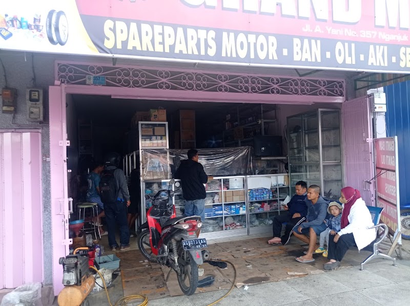 Toko Variasi Motor (1) terbaik di Kab. Nganjuk