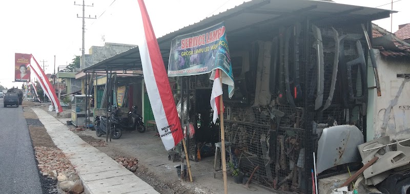 Toko Variasi Motor (1) terbaik di Kab. Sragen