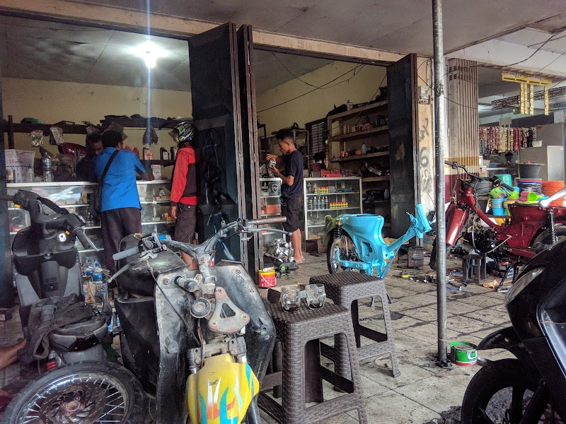 Toko Variasi Motor (2) terbaik di Kota Kupang