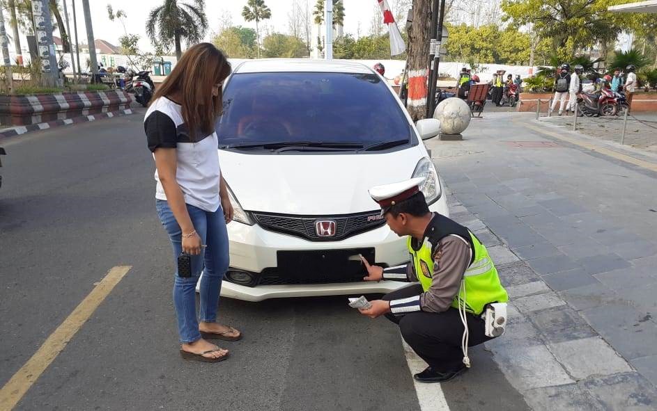 Aturan Pemasangan Plat Nomor Z