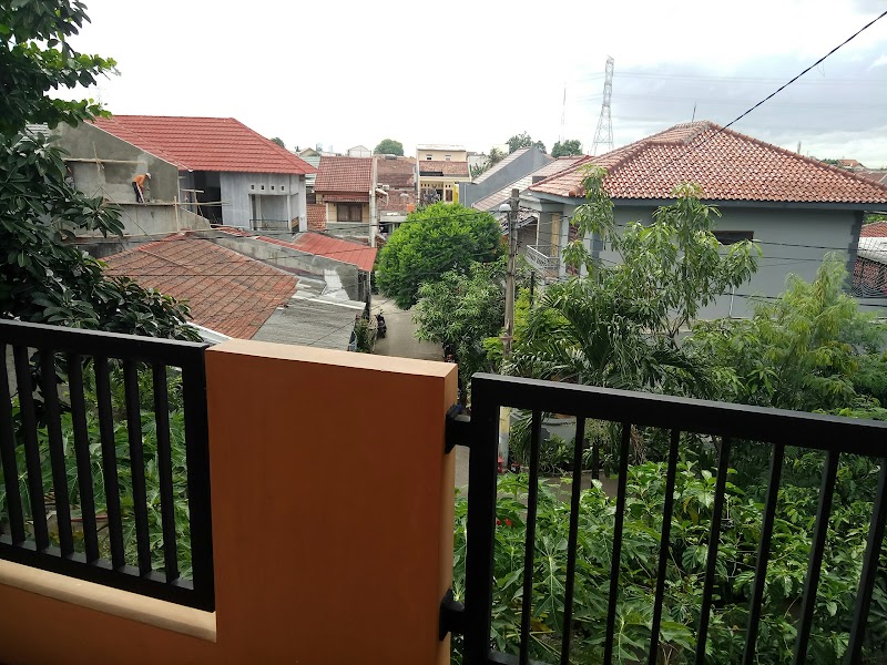 Kost (1) terbaik di Karang Tengah, Tangerang