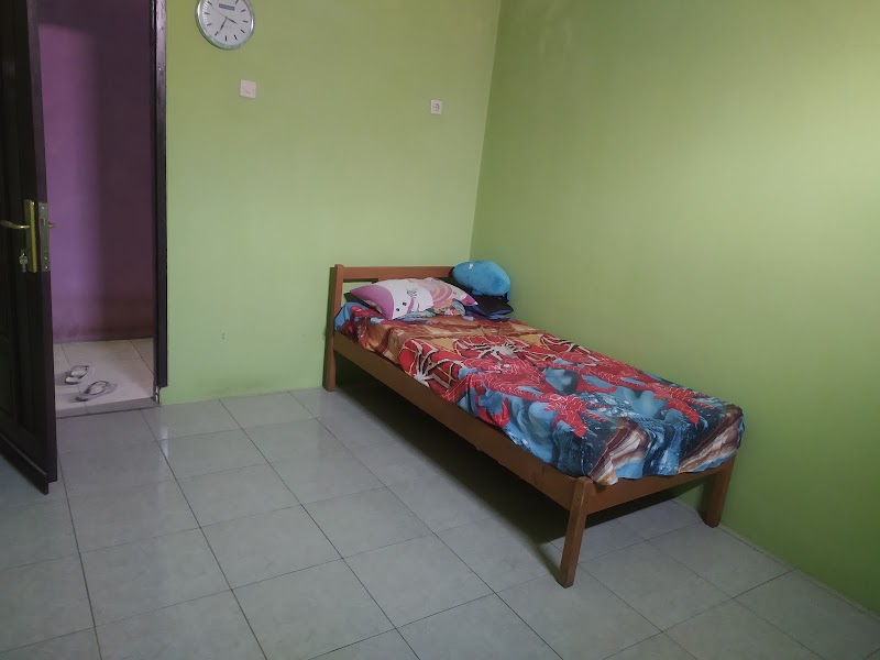 Kost (1) terbaik di Pebayuran, Bekasi