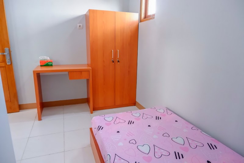 Kost (2) terbaik di Ciledug, Tangerang