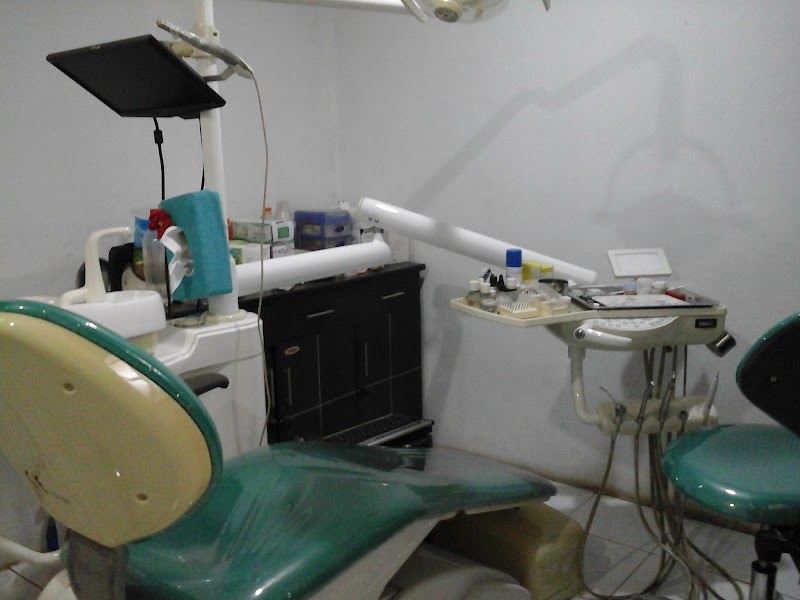 Isma Dentist ( Praktik Dokter Gigi Ismajati ) in Pasar Rebo