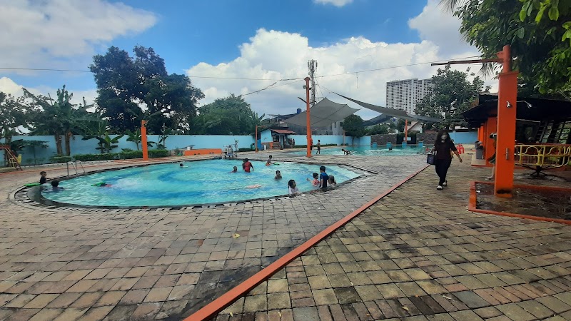 Jasa perawatan kolam renang Air Mas pool in Bekasi Barat