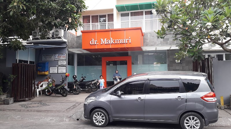 Klinik dr Makmuri in Gubeng