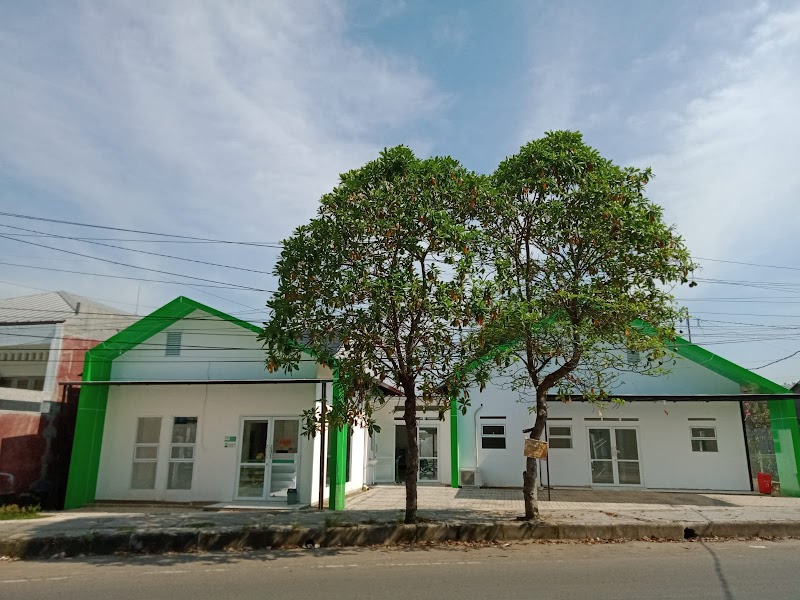 Klinik Farmatama in Kota Cirebon