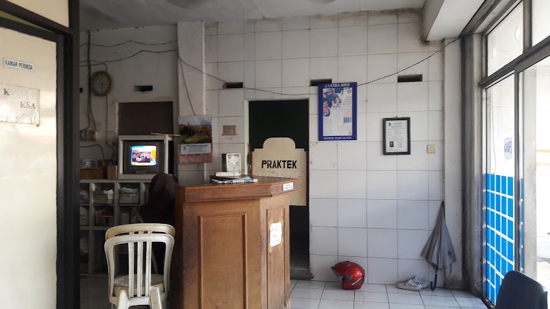 Klinik Medis Bhakti Dinas Sejati in Bubutan