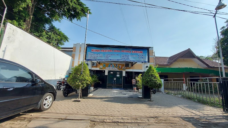 Klinik Nusa Medika Tjoekir in Kab. Jombang