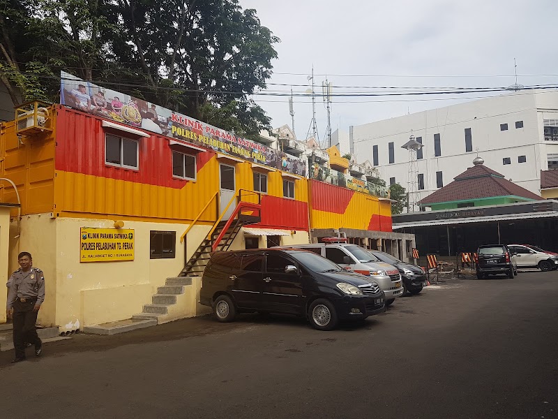 KLINIK PRATAMA POLRES PELABUHAN TANJUNG PERAK in Pabean Cantian