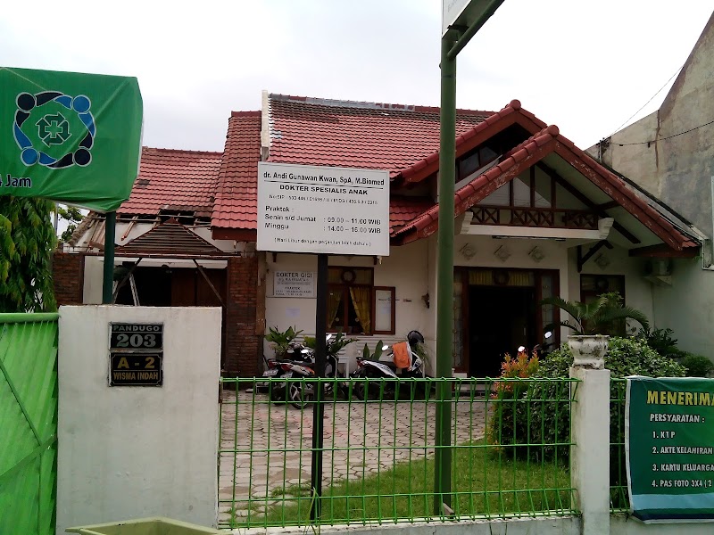 Klinik Utama Pusura Rungkut in Rungkut