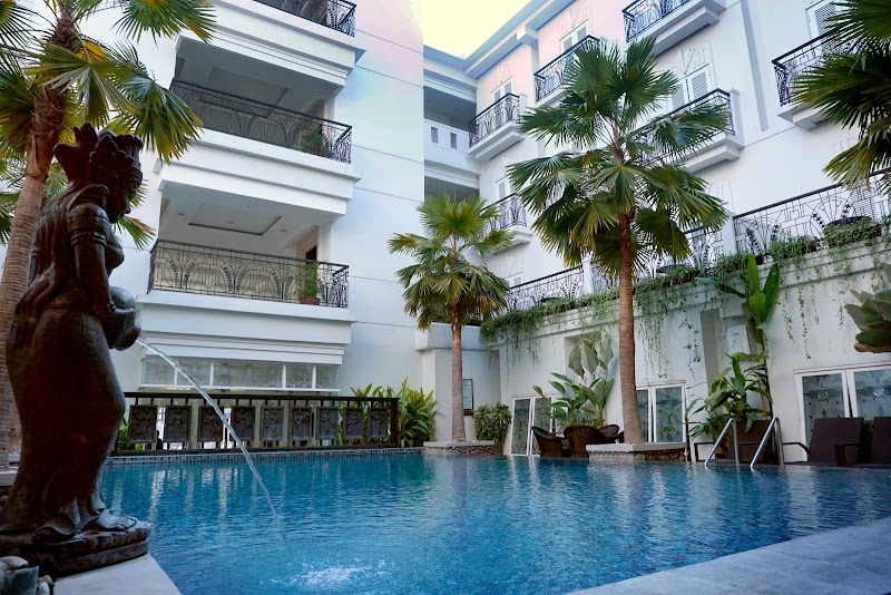 Kolam Renang Hotel Brongto in Kota Yogyakarta