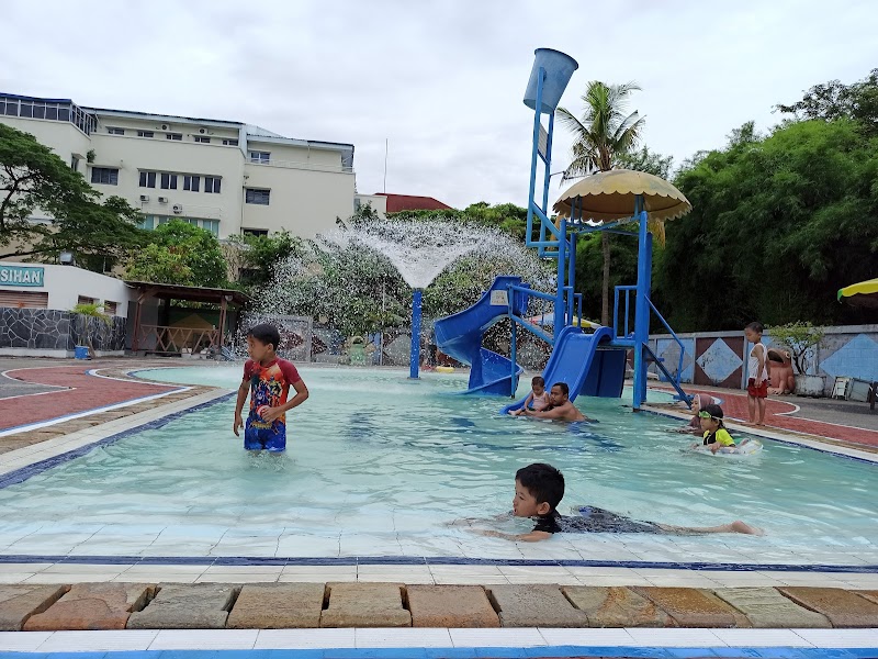 Kolam Renang Kosambi Baru in Kali Deres