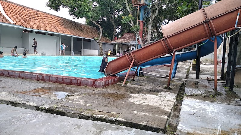 Kolam Renang PUTRA JAYA in Kab. Majalengka