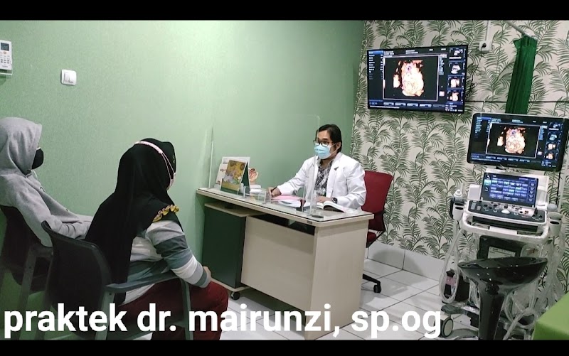 Praktek Dokter Kebidanan dan Kandungan, Dr. Mairunzi, Sp.OG in Kota Bogor