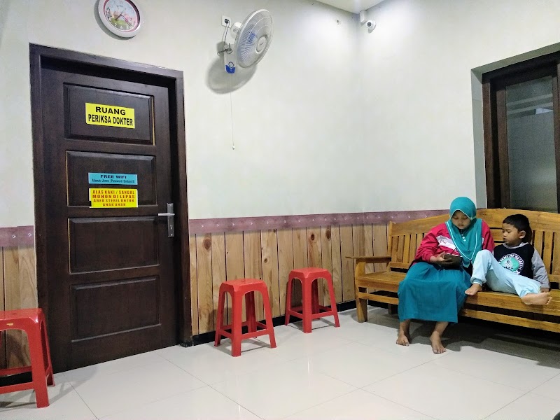 PRAKTEK DOKTER RIFIA INDRAYANTI ,SpA in Kab. Ponorogo