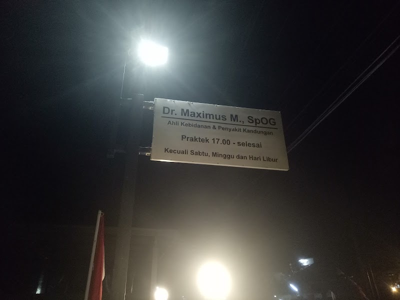 PraktIk Dokter Maximus M, SpOG in Arcamanik