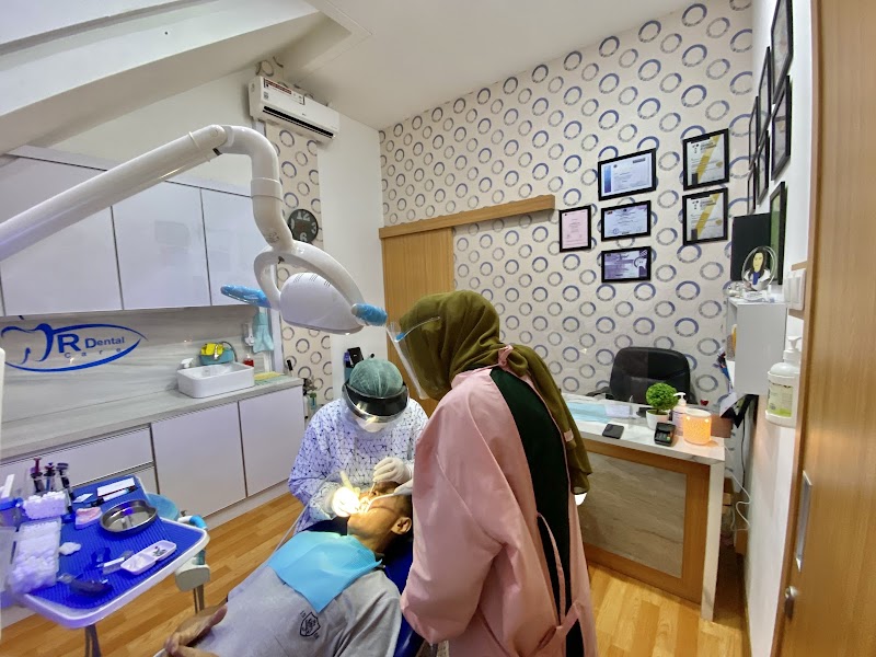 R Dental Care Citra Raya Tangerang in CitraRaya