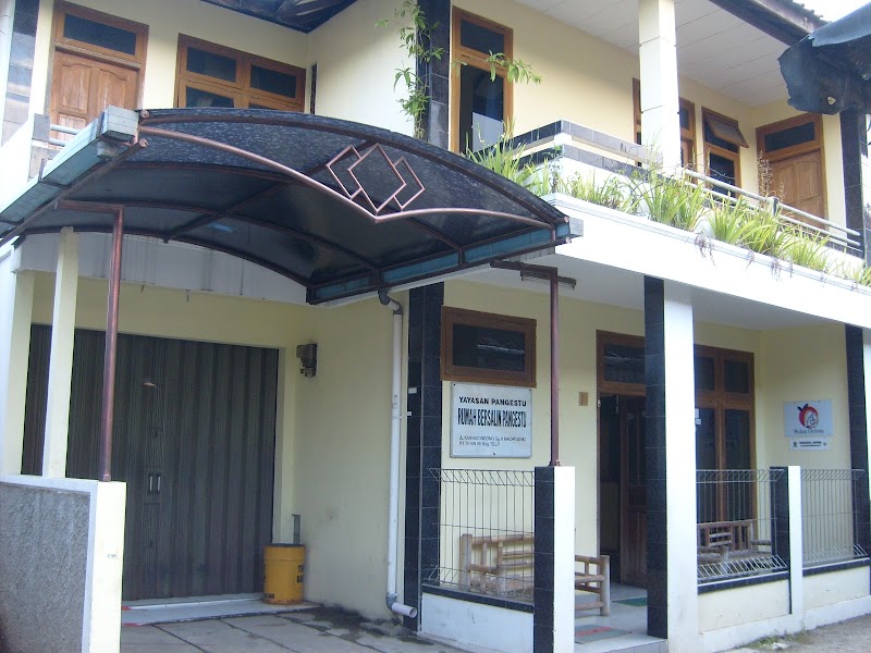 Rumah Bersalin Pangestu in Kiaracondong