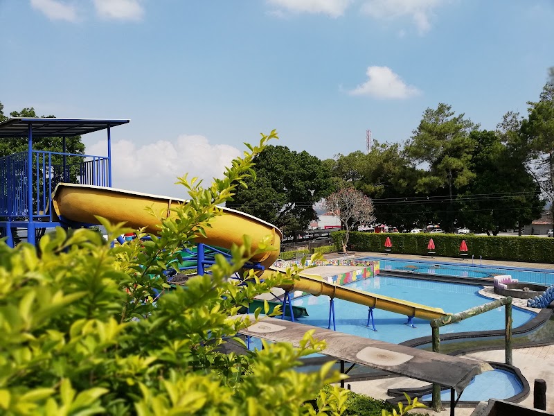 Swimming pool graha wahid in Semarang Utara