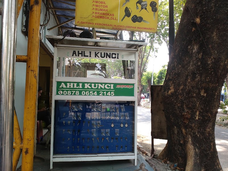 Ahli Kunci injoko in Tenggilis Mejoyo